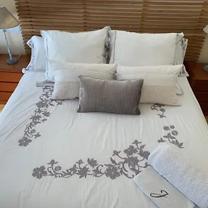 https://luxury-aparment-in-madrid.besthotelstoledo.com